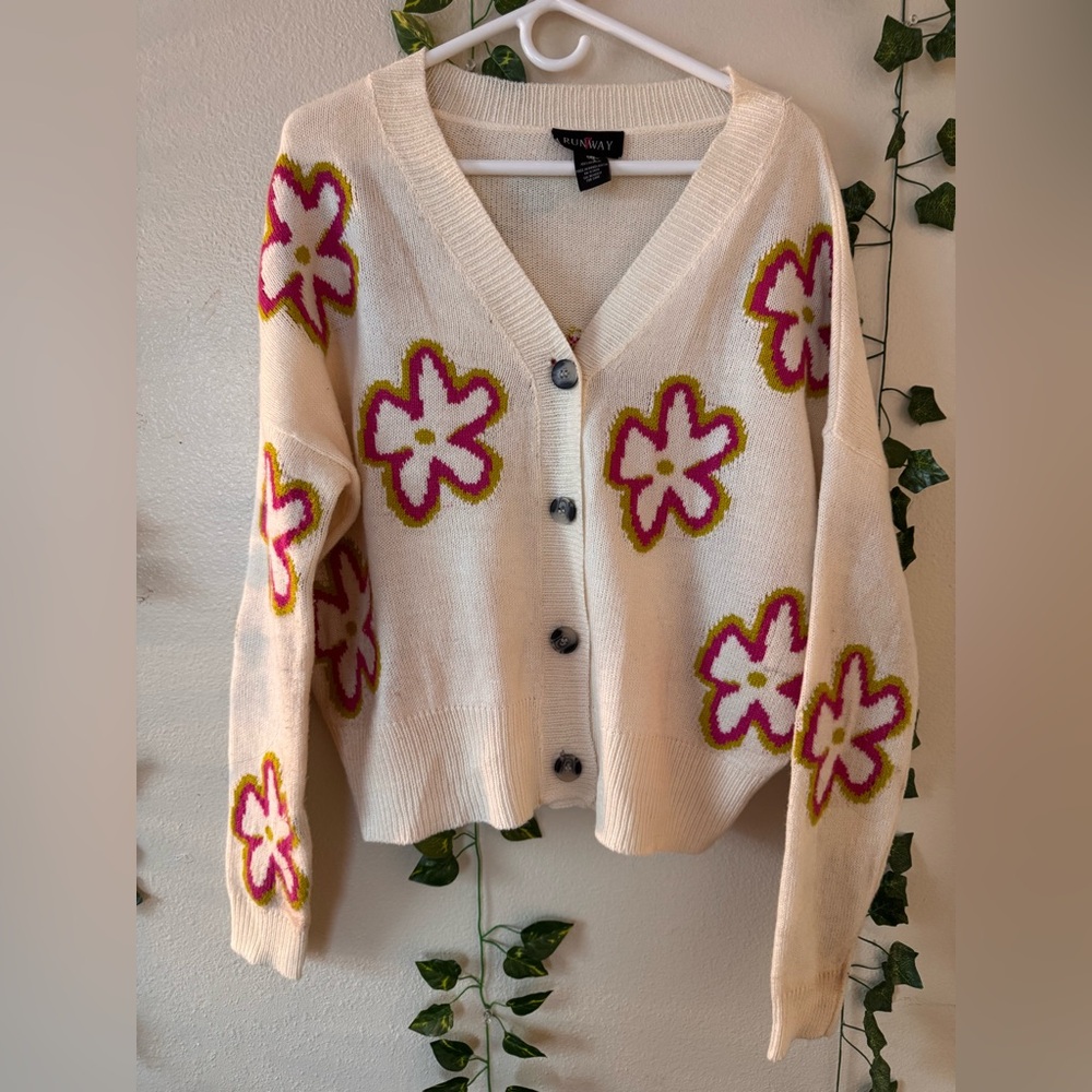 Runaway | Cream + Floral Design Cardigan